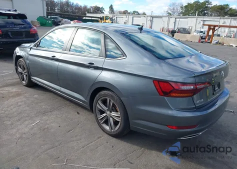 2019 Volkswagen Jetta 1.4T R-Line/1.4T S/1.4T Se z USA, uszkodzony, nr VIN 3VWC57BU3KM058205